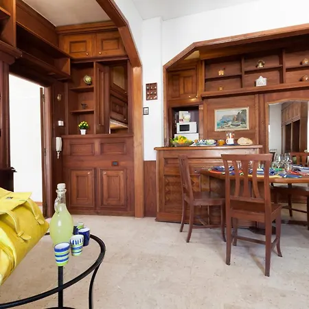 Maison Alessia - Around Апартаменты Сорренто